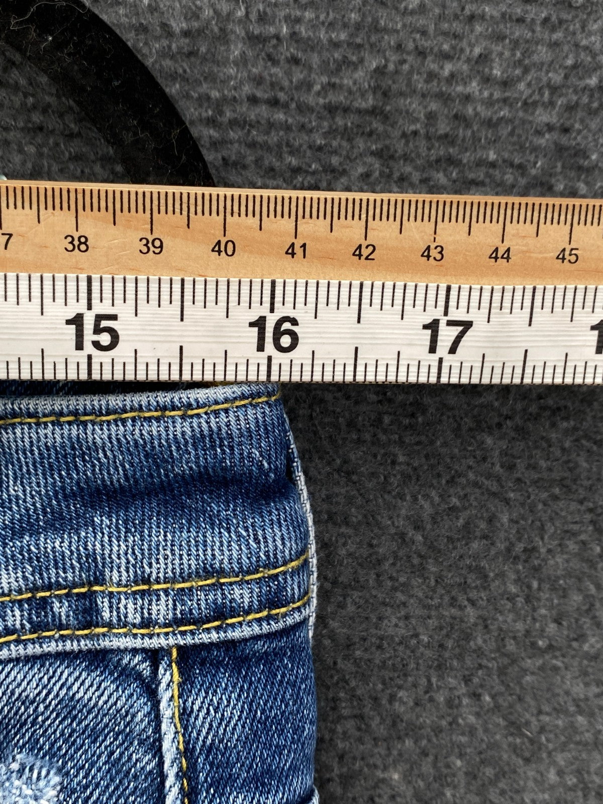 Product photograph [circular:4b2453564d8a8267]