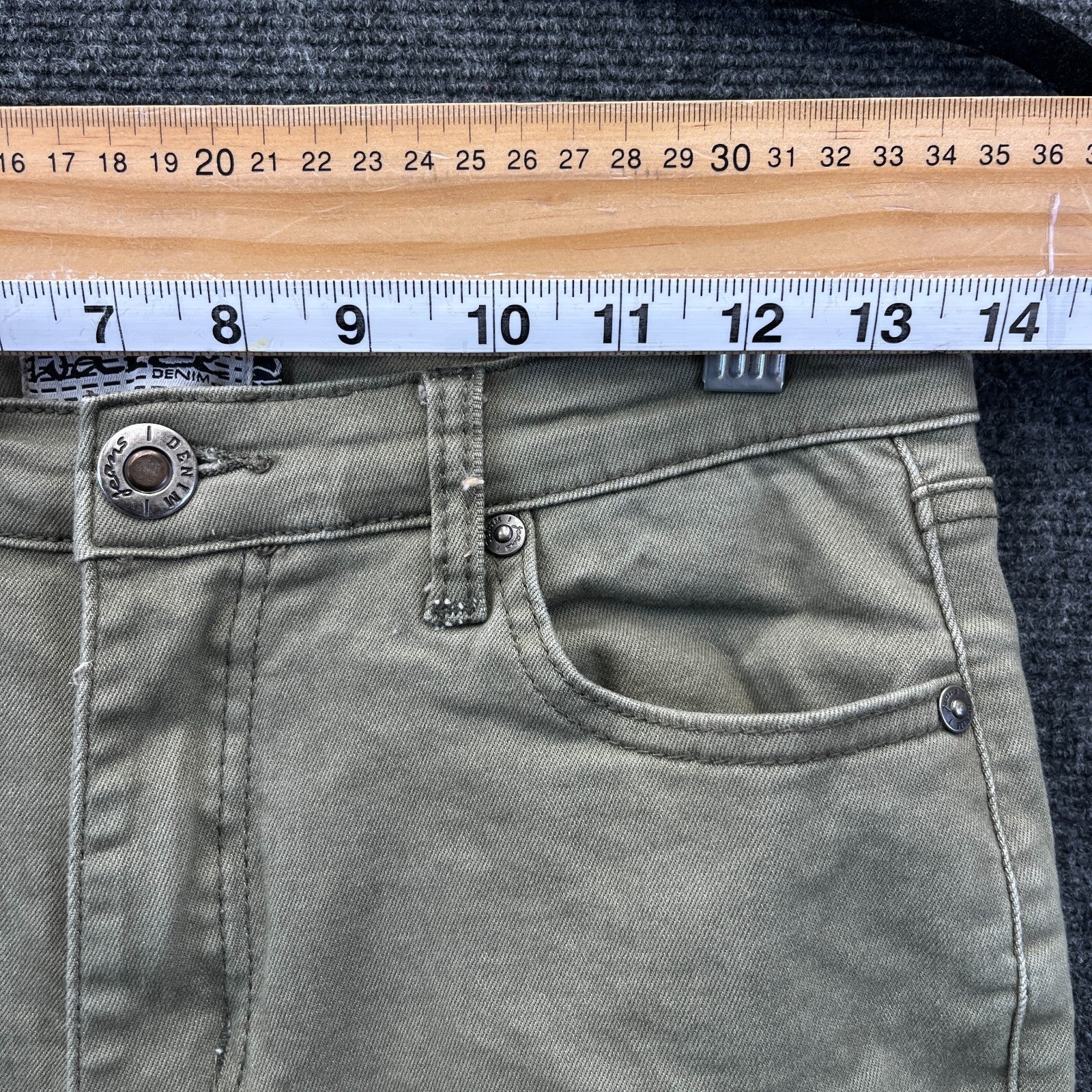 Product photograph [circular:a812b4361d9dd180]