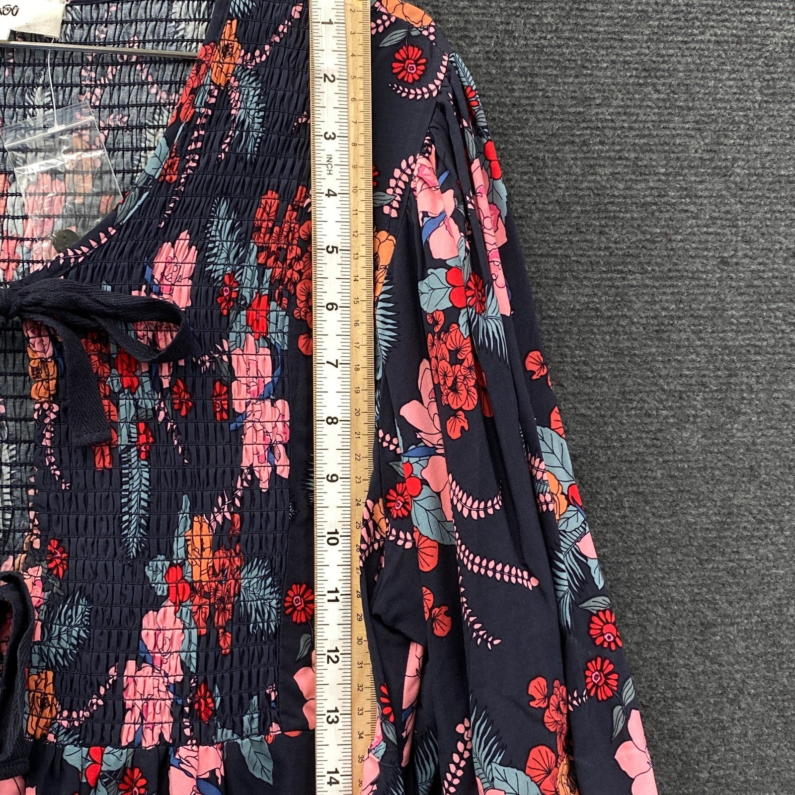 Product photograph [circular:eae19d9edd863dc7]