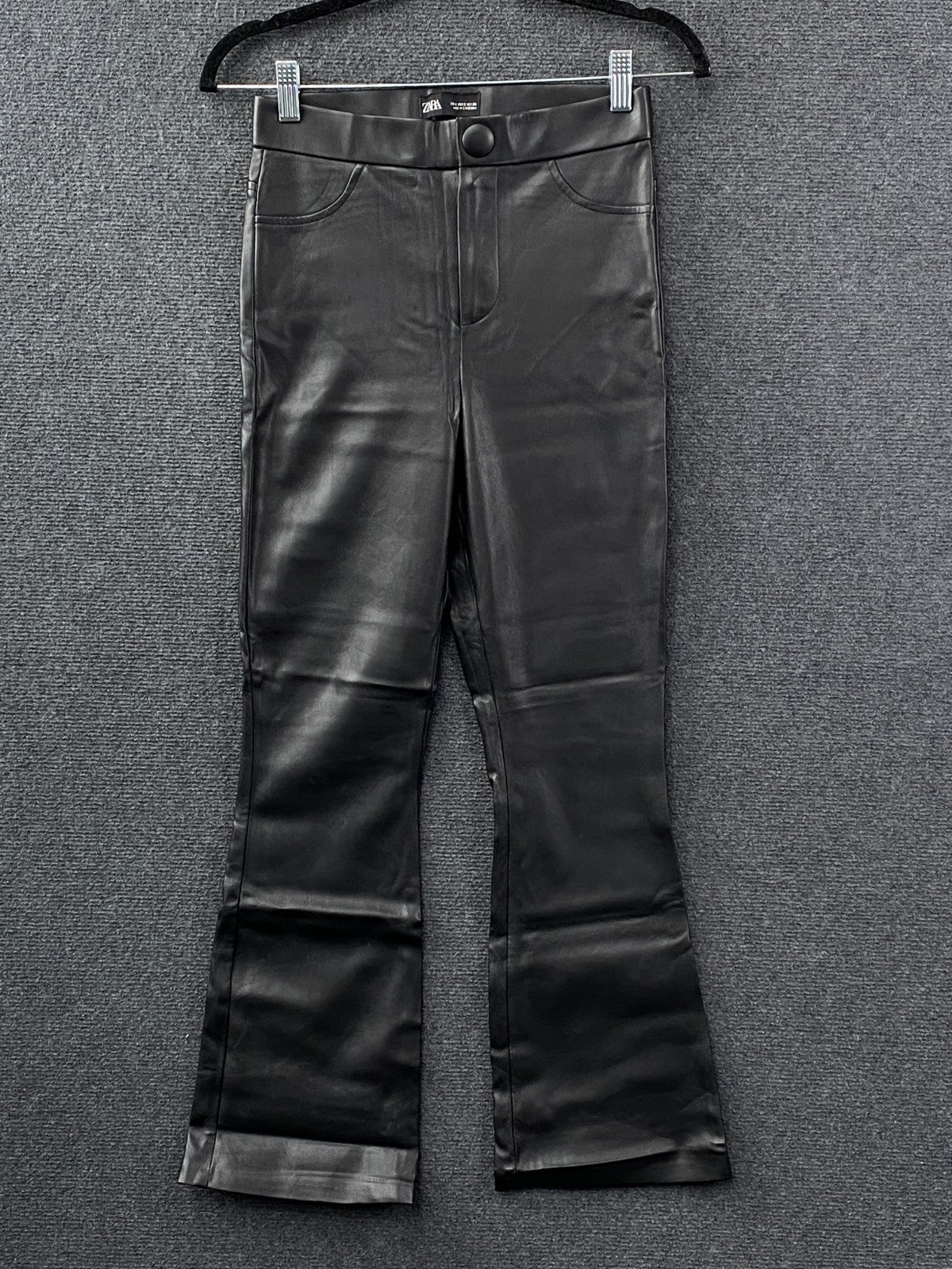 Product photograph [circular:86fb9f7b81c6e550]