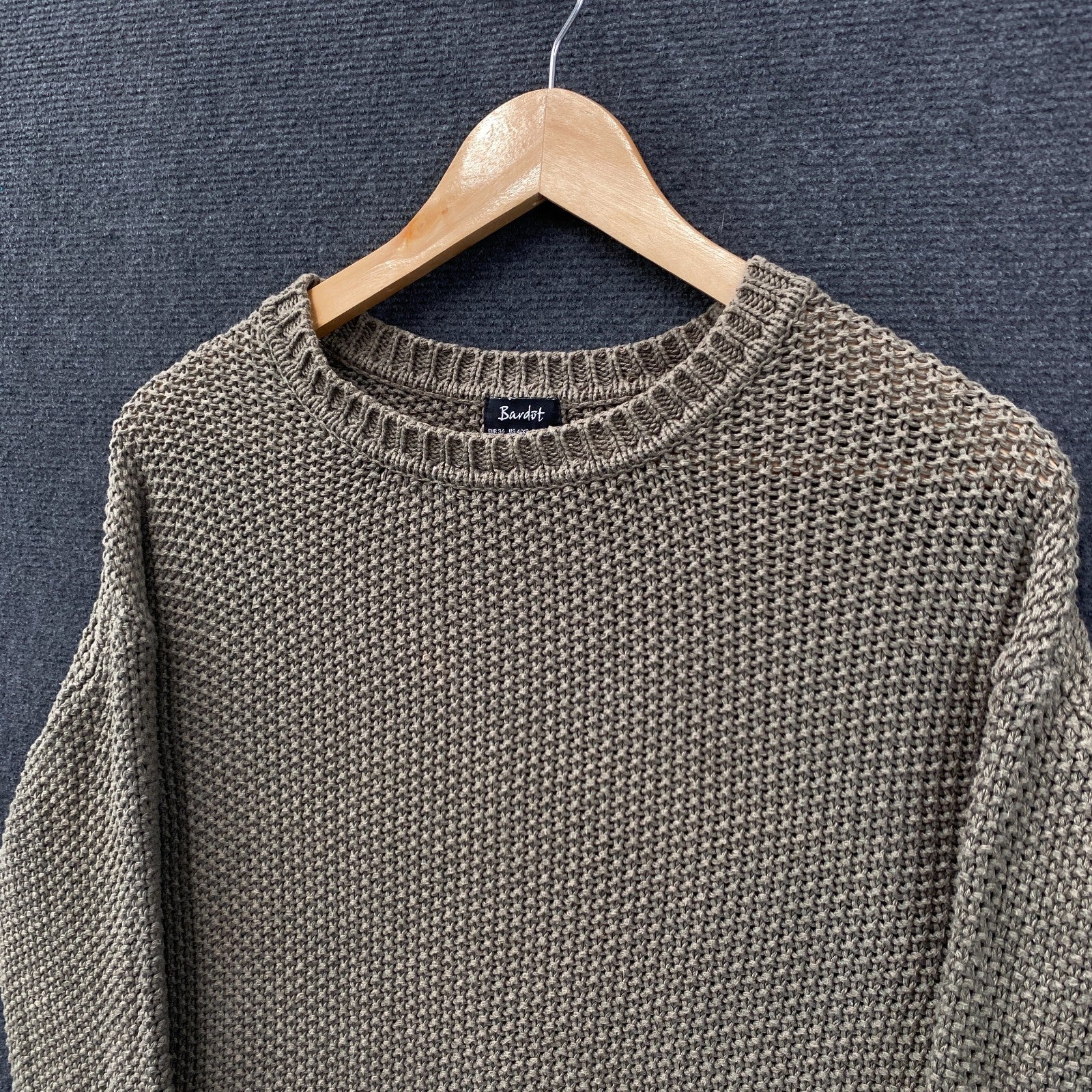 Product photograph [circular:f1c4c912e4b9cedb]