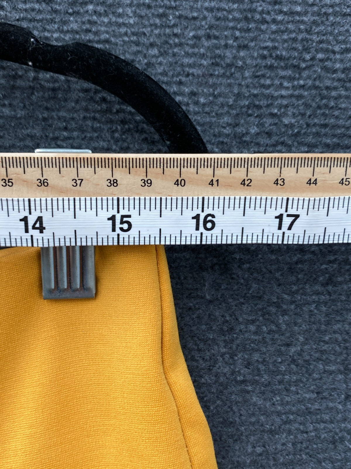 Product photograph [circular:f5dd223f31560386]