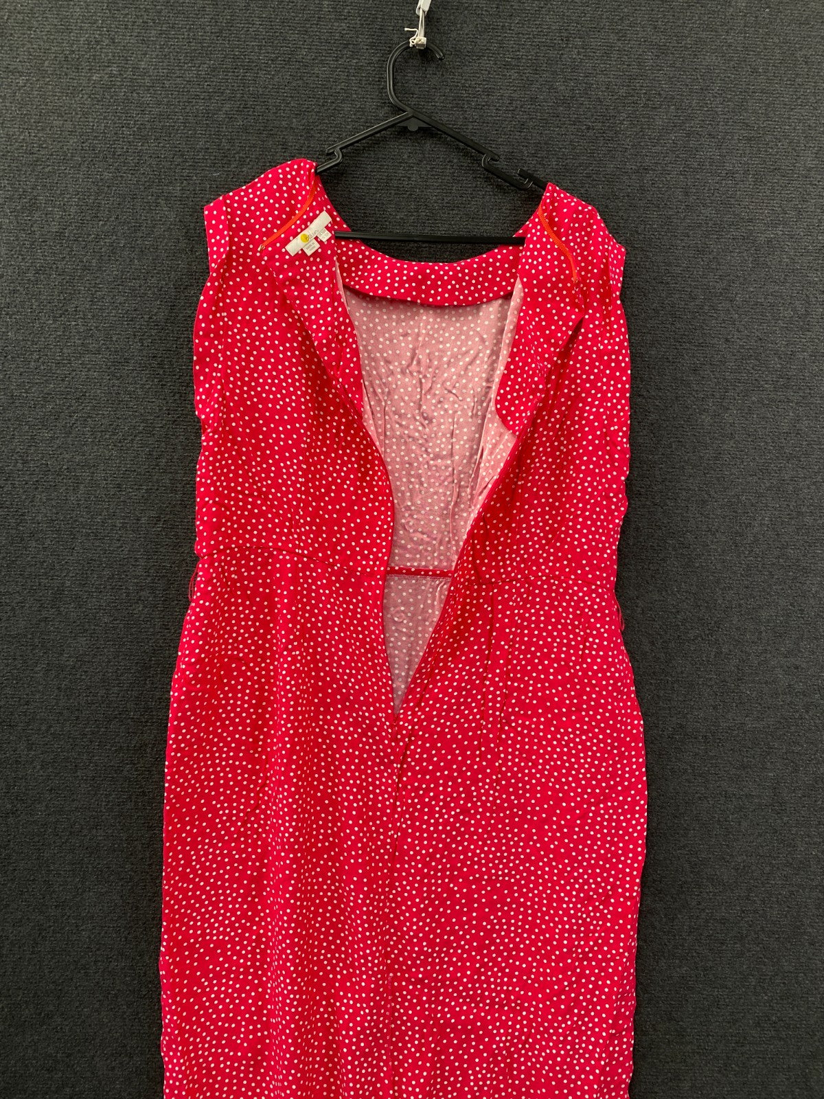 Product photograph [circular:0e4676321842fe52]