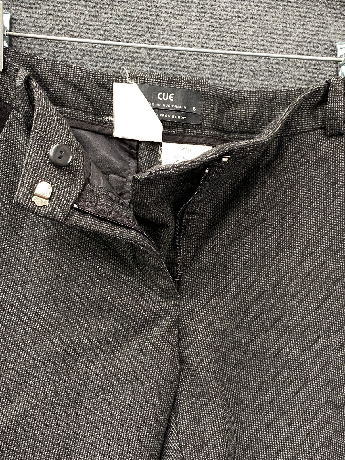 Product photograph [circular:ae8a819cb65f64ee]