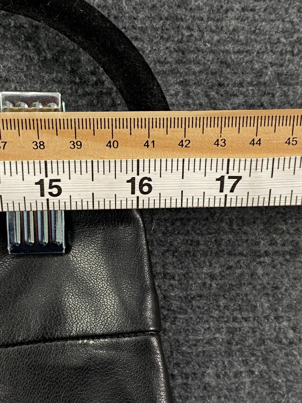 Product photograph [circular:edcfee81738063fd]