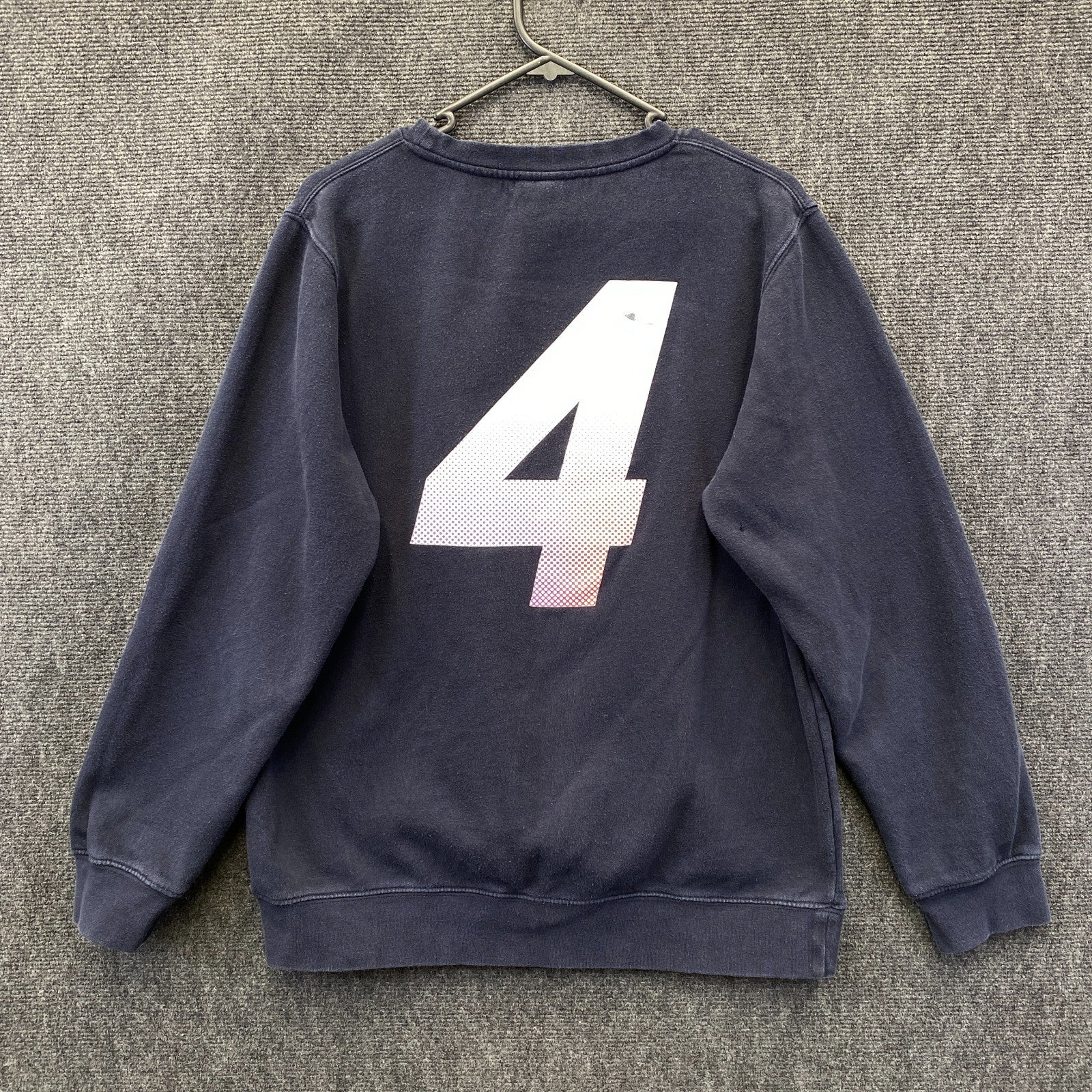 Product photograph [circular:1109eef0cb78785e]