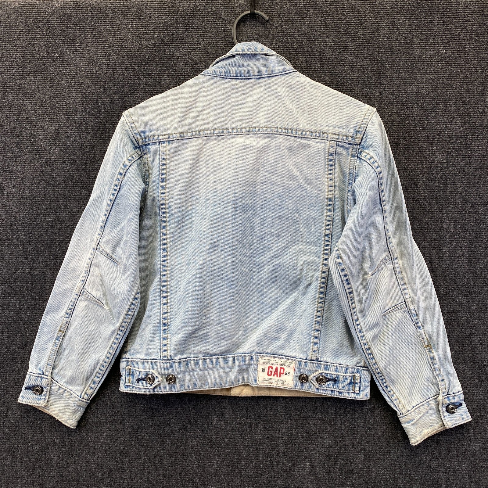 Product photograph [circular:0ebfcc36e01355cc]