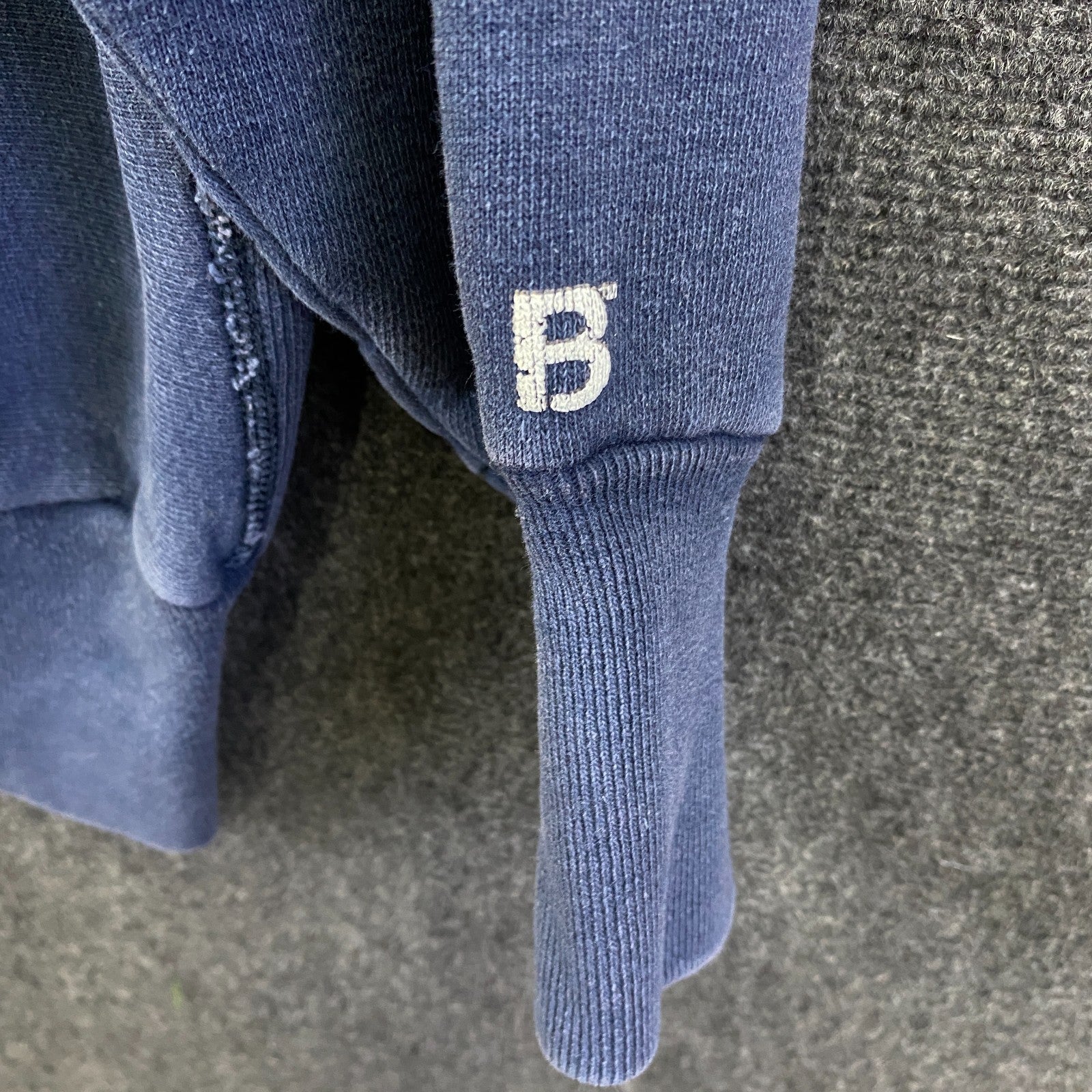 Product photograph [circular:ae2e2443025bbff1]