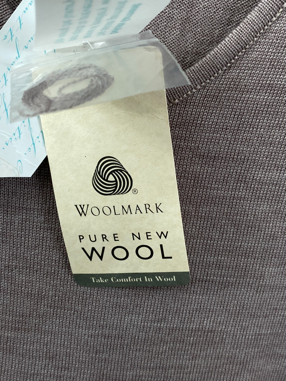 Product photograph [circular:ed76a6c8de5fd264]