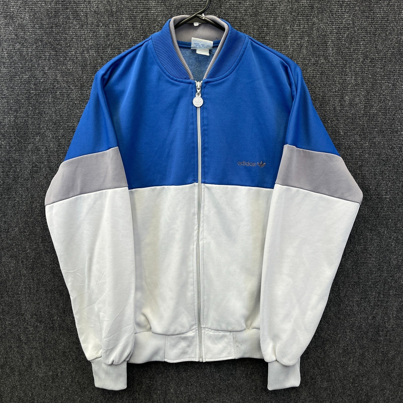 Product photograph [circular:38f847d7bb30abfc]