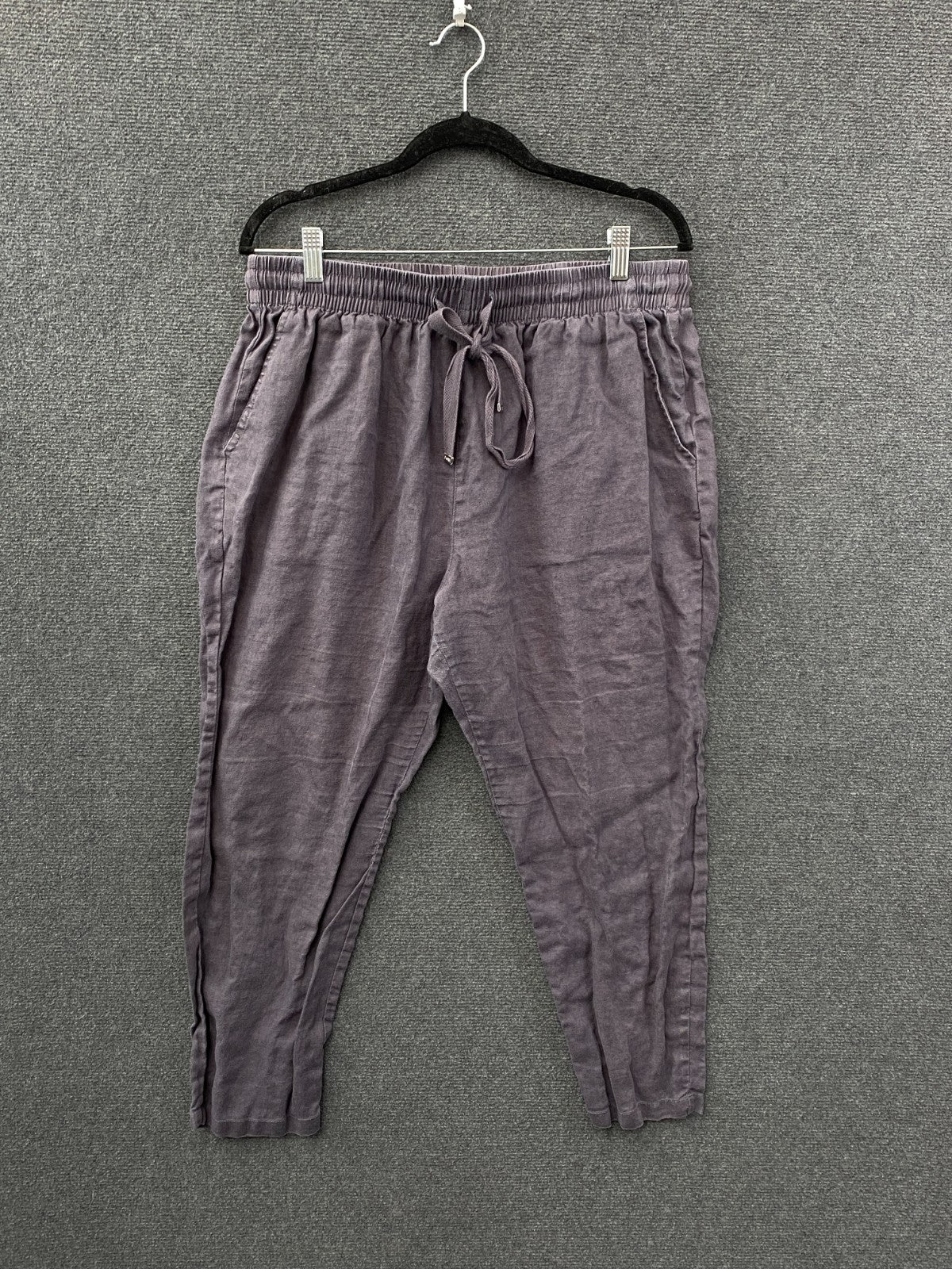 Product photograph [circular:f651834842b81d03]