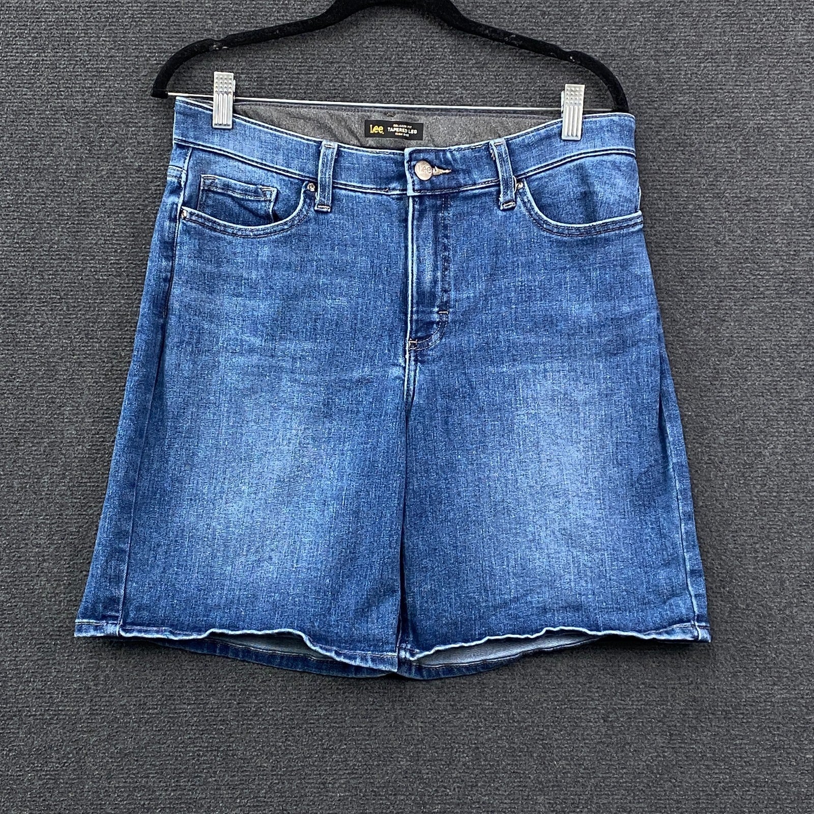 Product photograph [circular:b1a558725f51aeab]