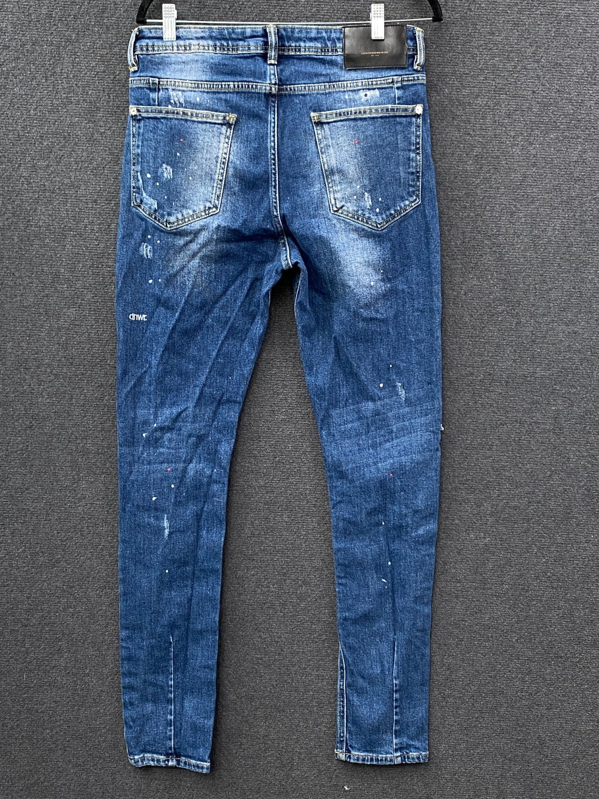 Product photograph [circular:cf64a0d5d48c17f0]