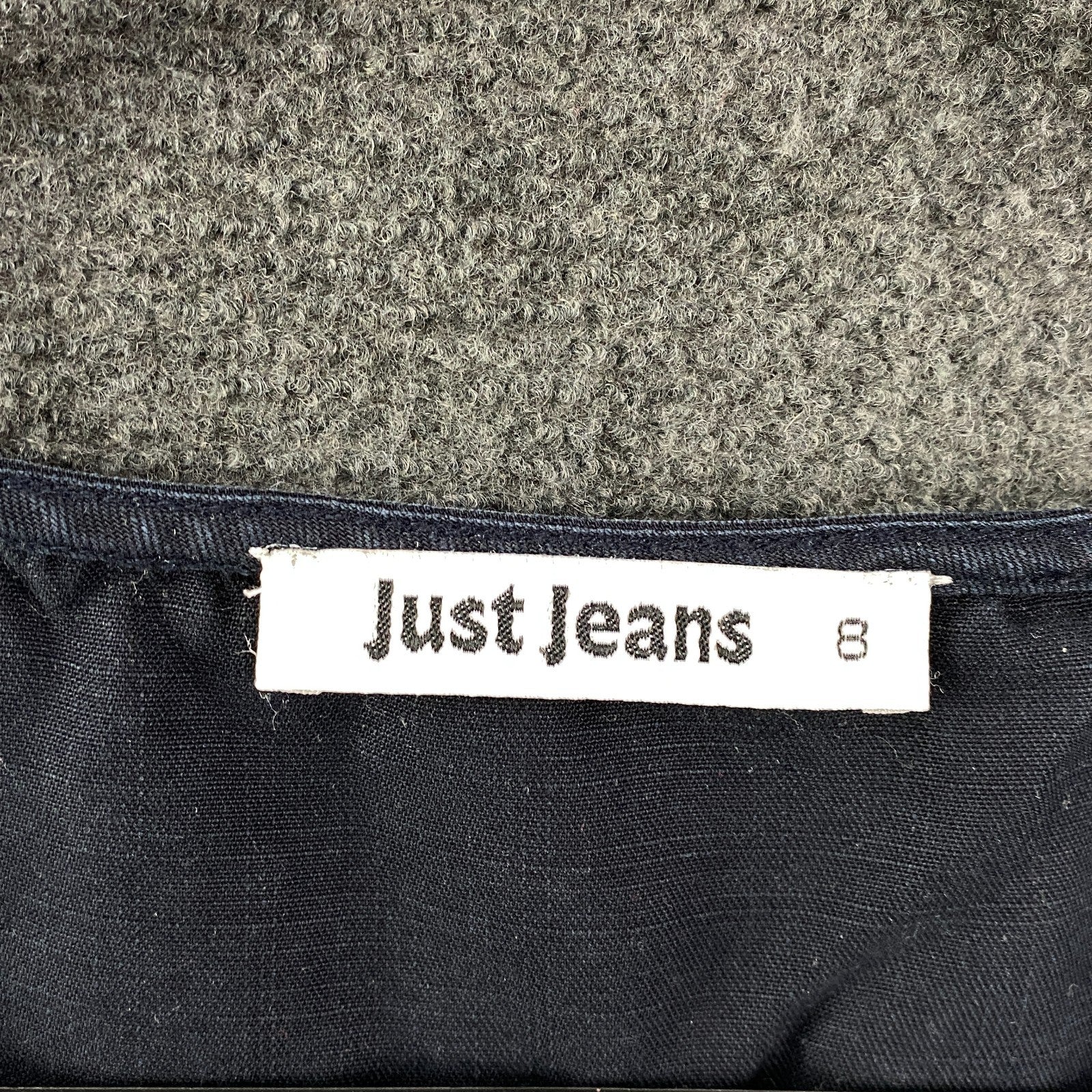Product photograph [circular:92f3bcc340fc5c26]