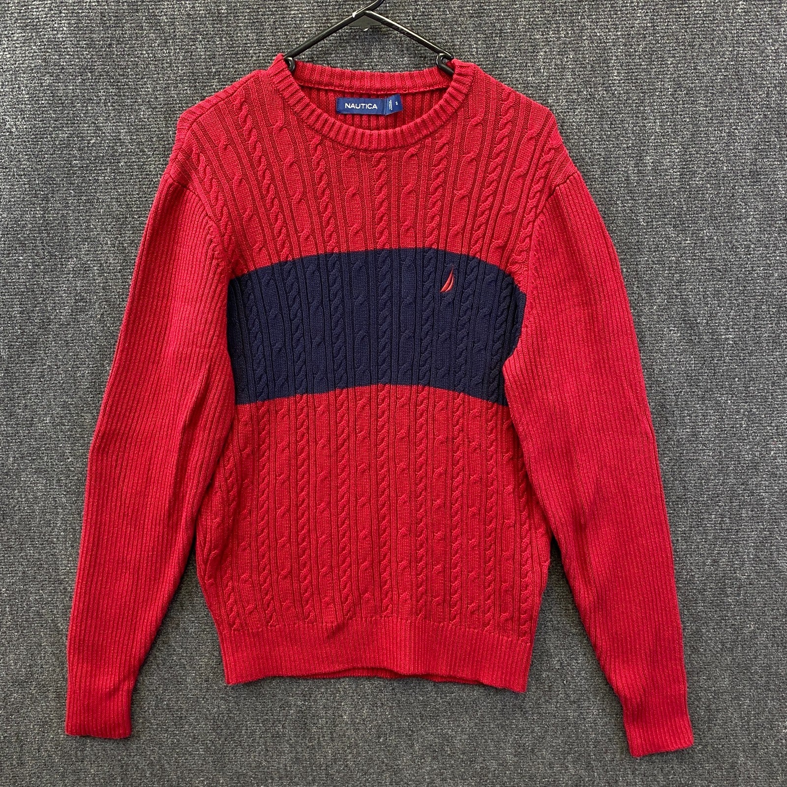 Product photograph [circular:de9610f57a10519f]