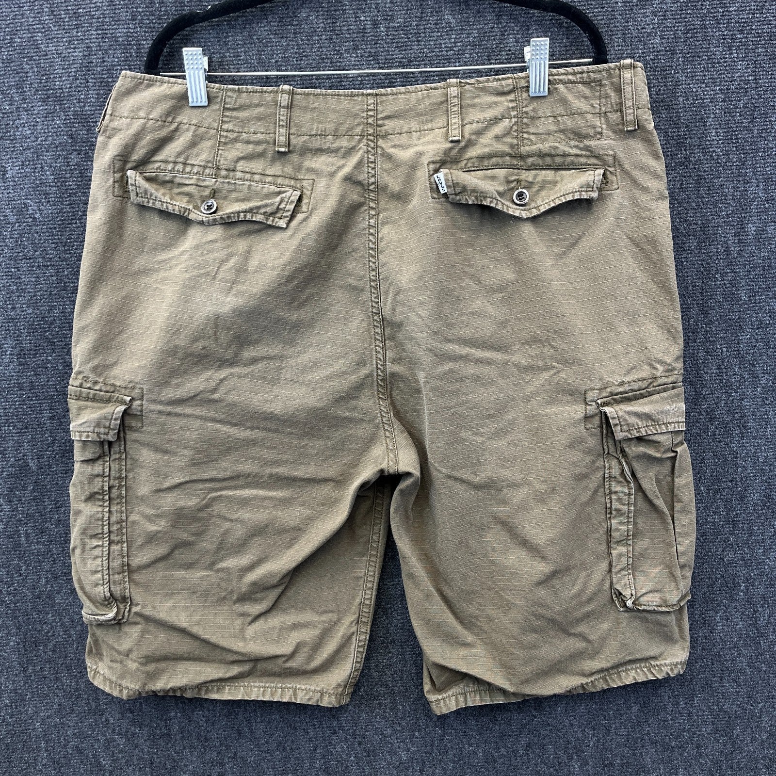 Product photograph [circular:ce34a56a59105b3f]