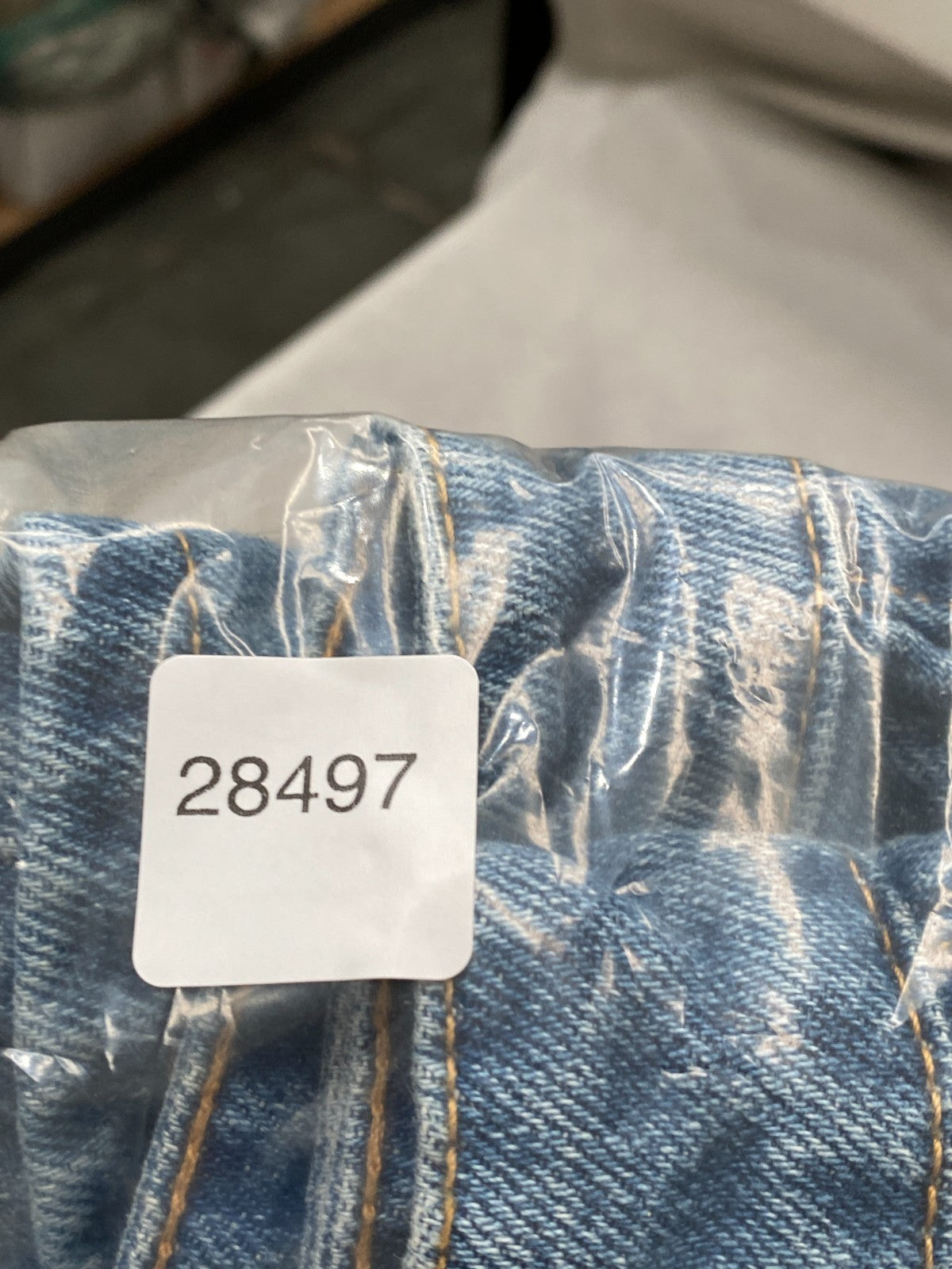 Product photograph [circular:63994b0280044c34]