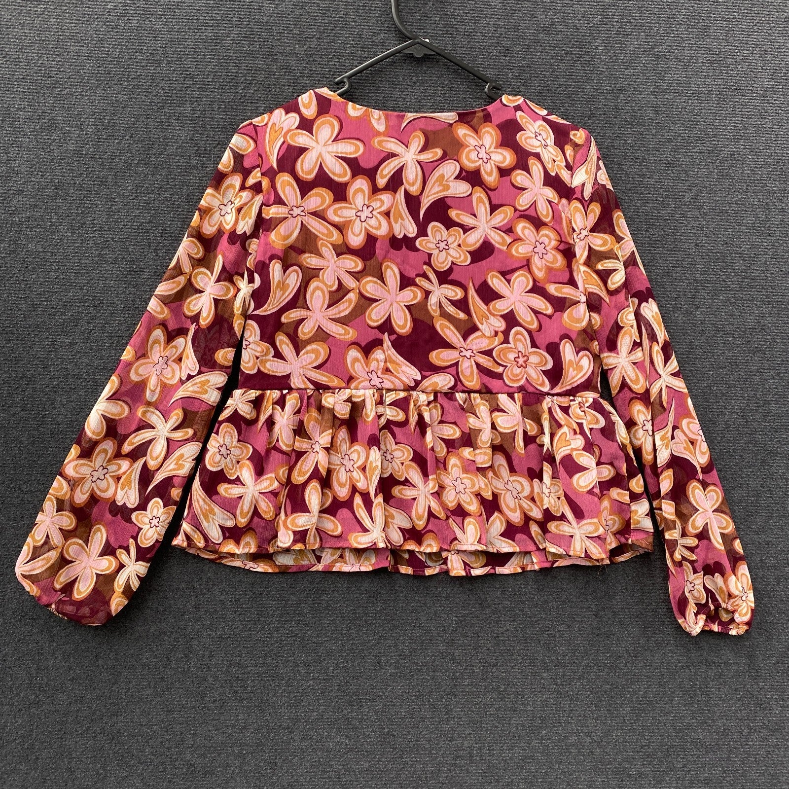 Product photograph [circular:ffe456ebfd6af942]