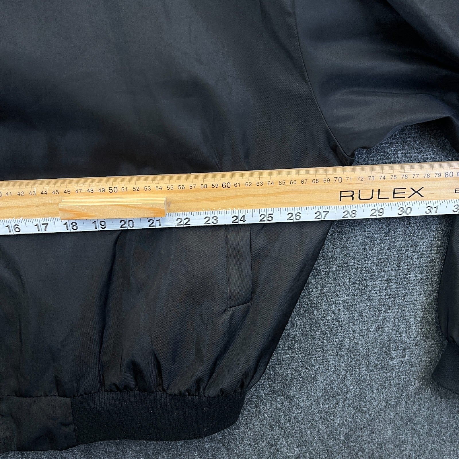Product photograph [circular:9458fd59e4960a97]