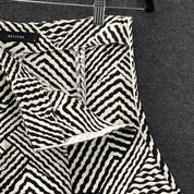 Product photograph [circular:0b471f1ad8bb3204]