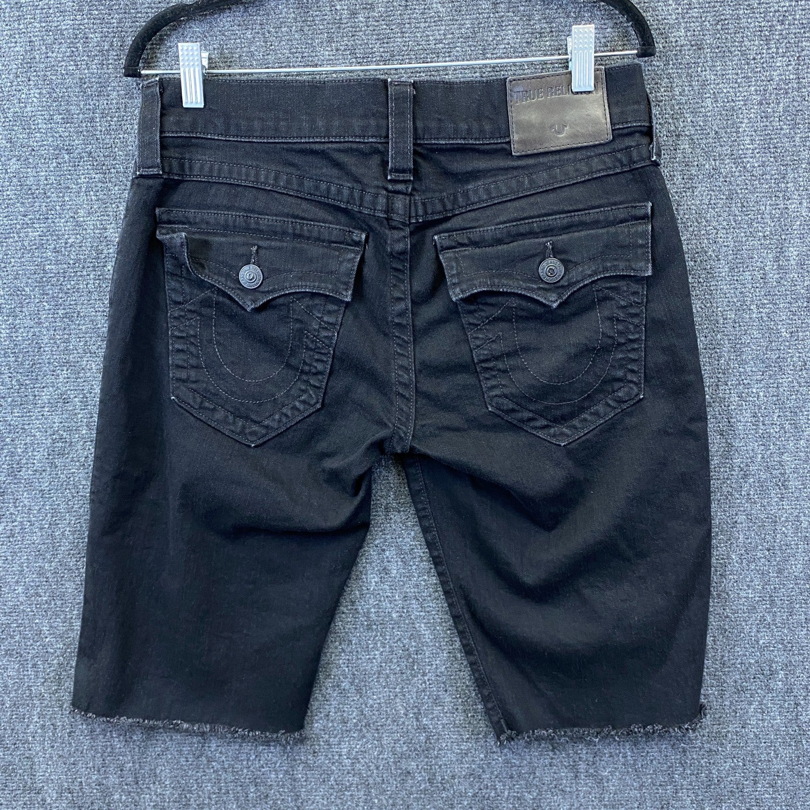 Product photograph [circular:8f6eb8a05f30270d]