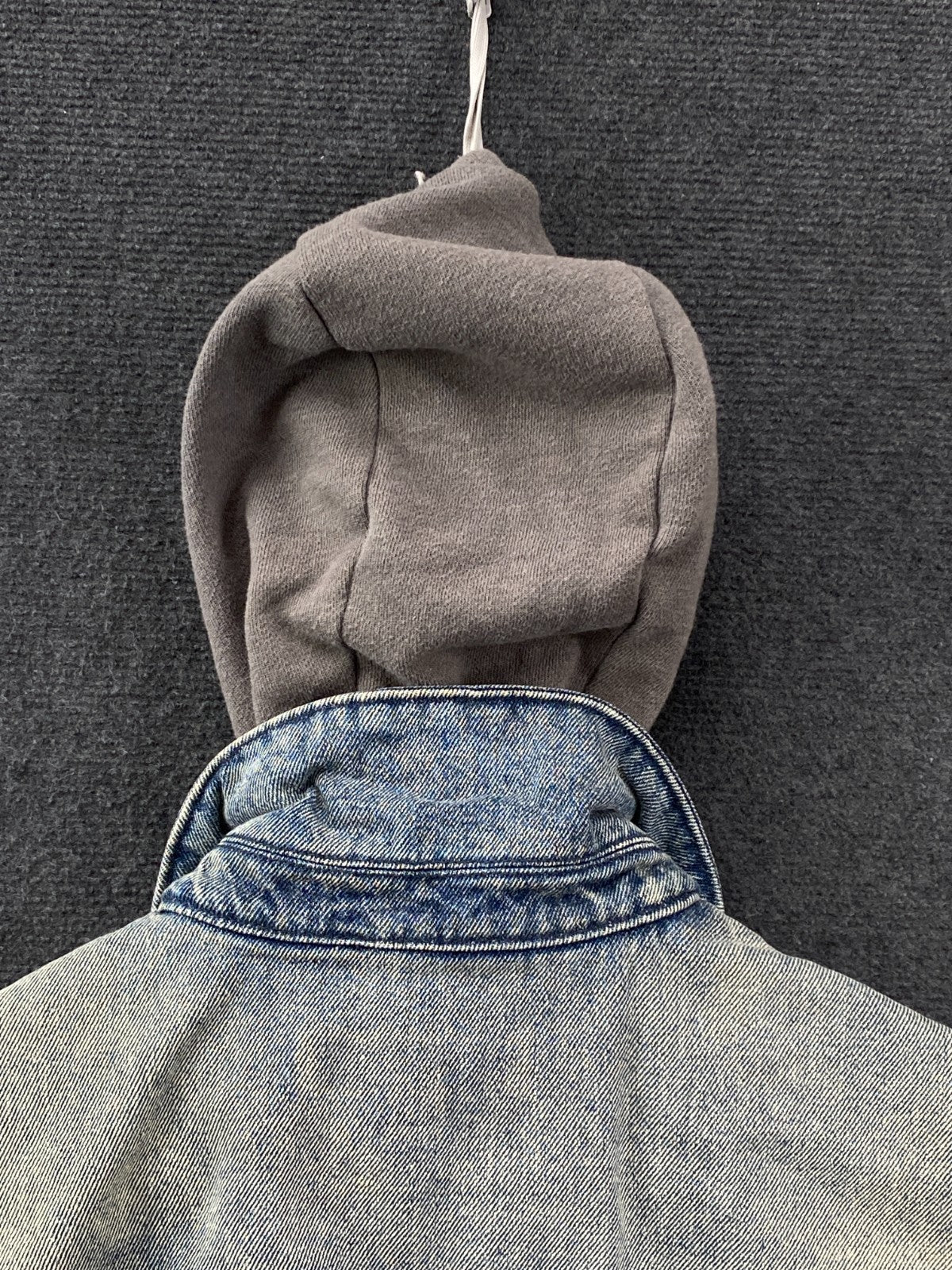 Product photograph [circular:1daa9a27fe182791]