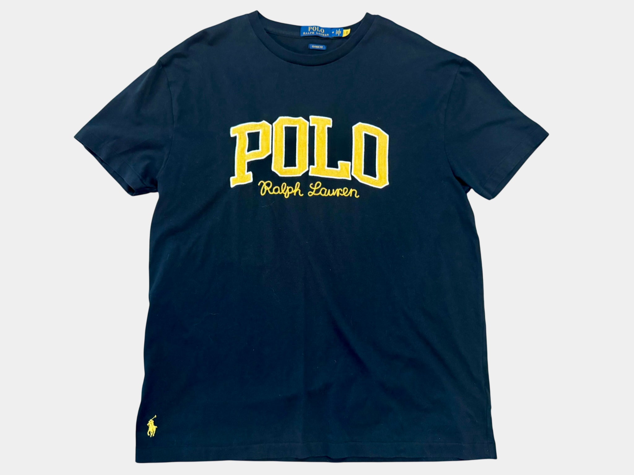 POLO RALPH LAUREN Black Polo Ralph Lauren t-shirt with yellow accents, Size M