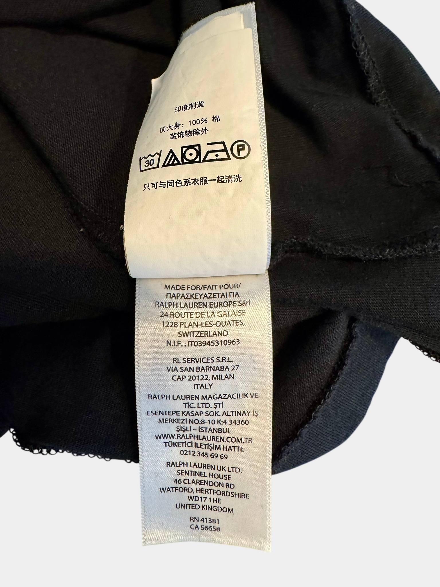 POLO RALPH LAUREN Black Polo Ralph Lauren t-shirt with yellow accents, Size M