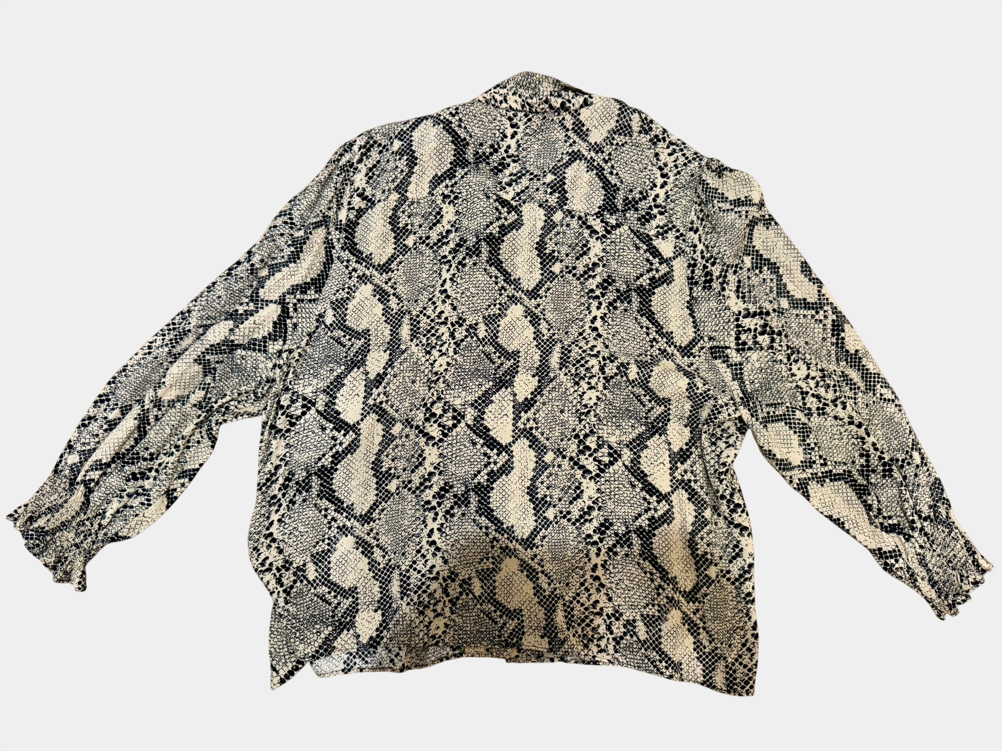 FATE AND BECKER Snakeskin Print Tie-Front Blouse Size 10