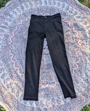 Robyn Black tapered pants - Size 3 (equivalent to a 6)